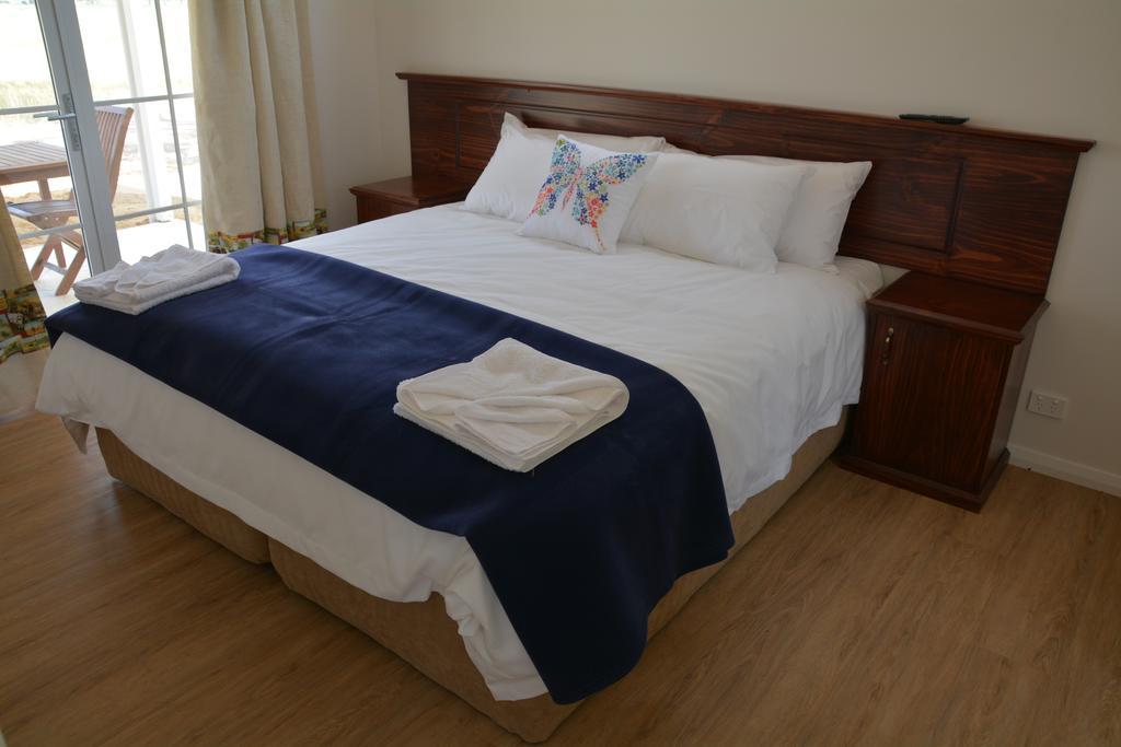 Mary'S Farm Cottages Kukerin Oda fotoğraf