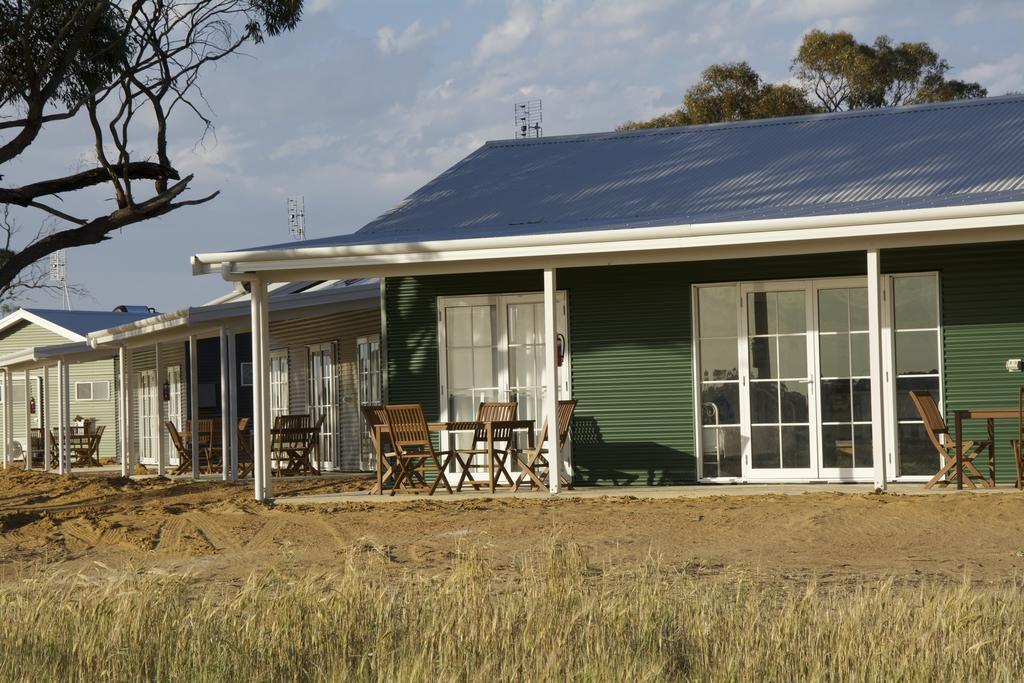 Mary'S Farm Cottages Kukerin Oda fotoğraf